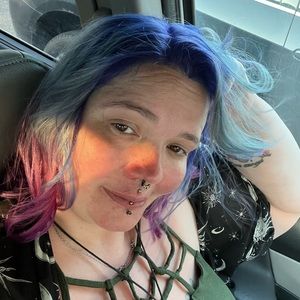 Meet your Posher, Krystal